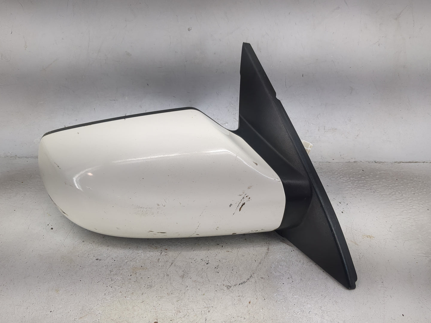 2007-2012 Nissan Altima Passenger Side View Mirror - Right Door Mirror OEM Used - Oemusedautoparts1.com
