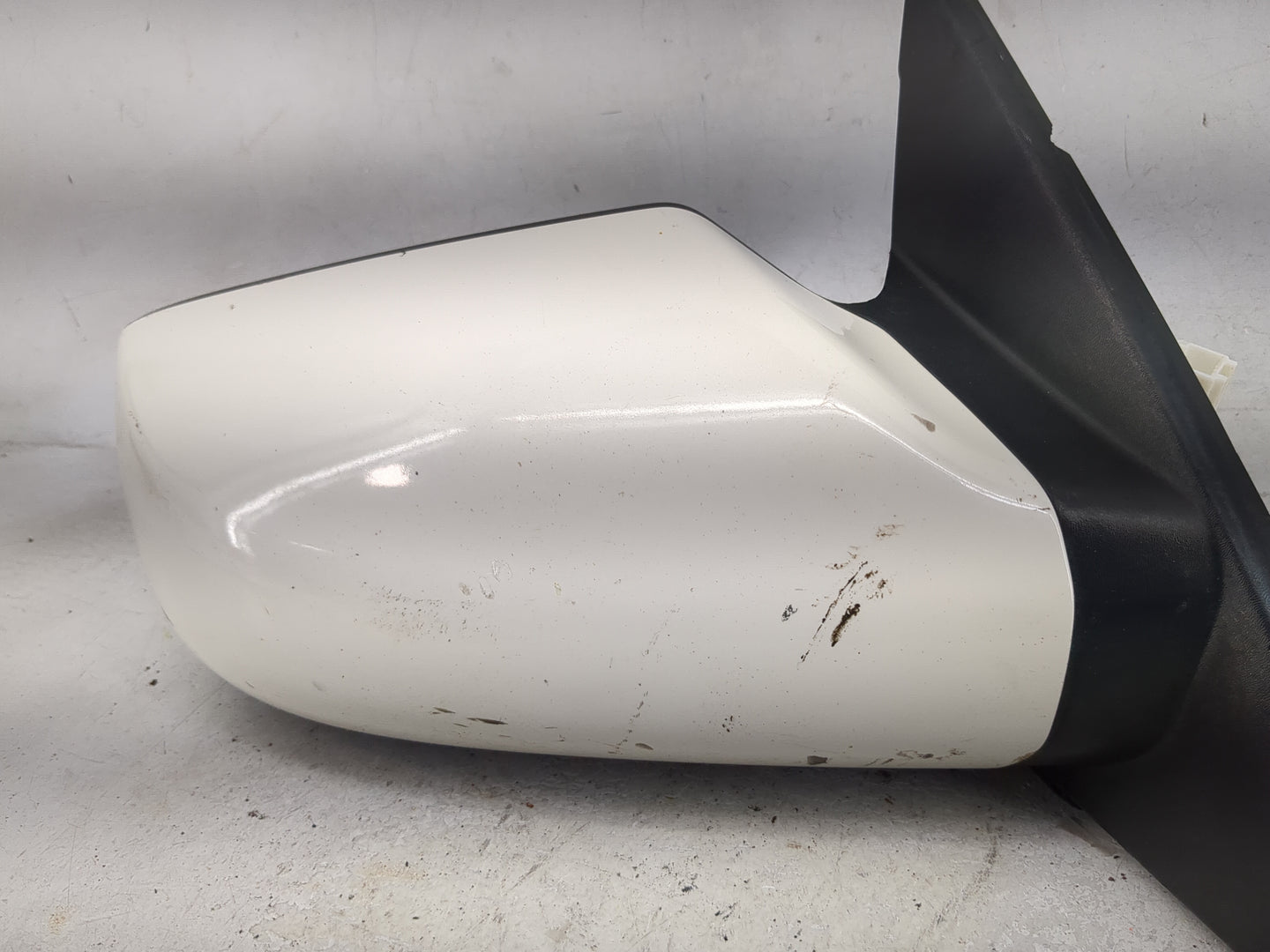 2007-2012 Nissan Altima Passenger Side View Mirror - Right Door Mirror OEM Used - Oemusedautoparts1.com