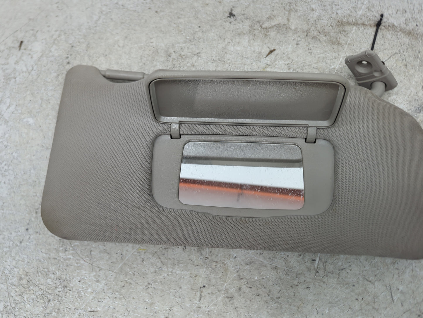 2011 Nissan Altima Sun Visor Shade Replacement Passenger Right Mirror Fits OEM Used Auto Parts - Oemusedautoparts1.com