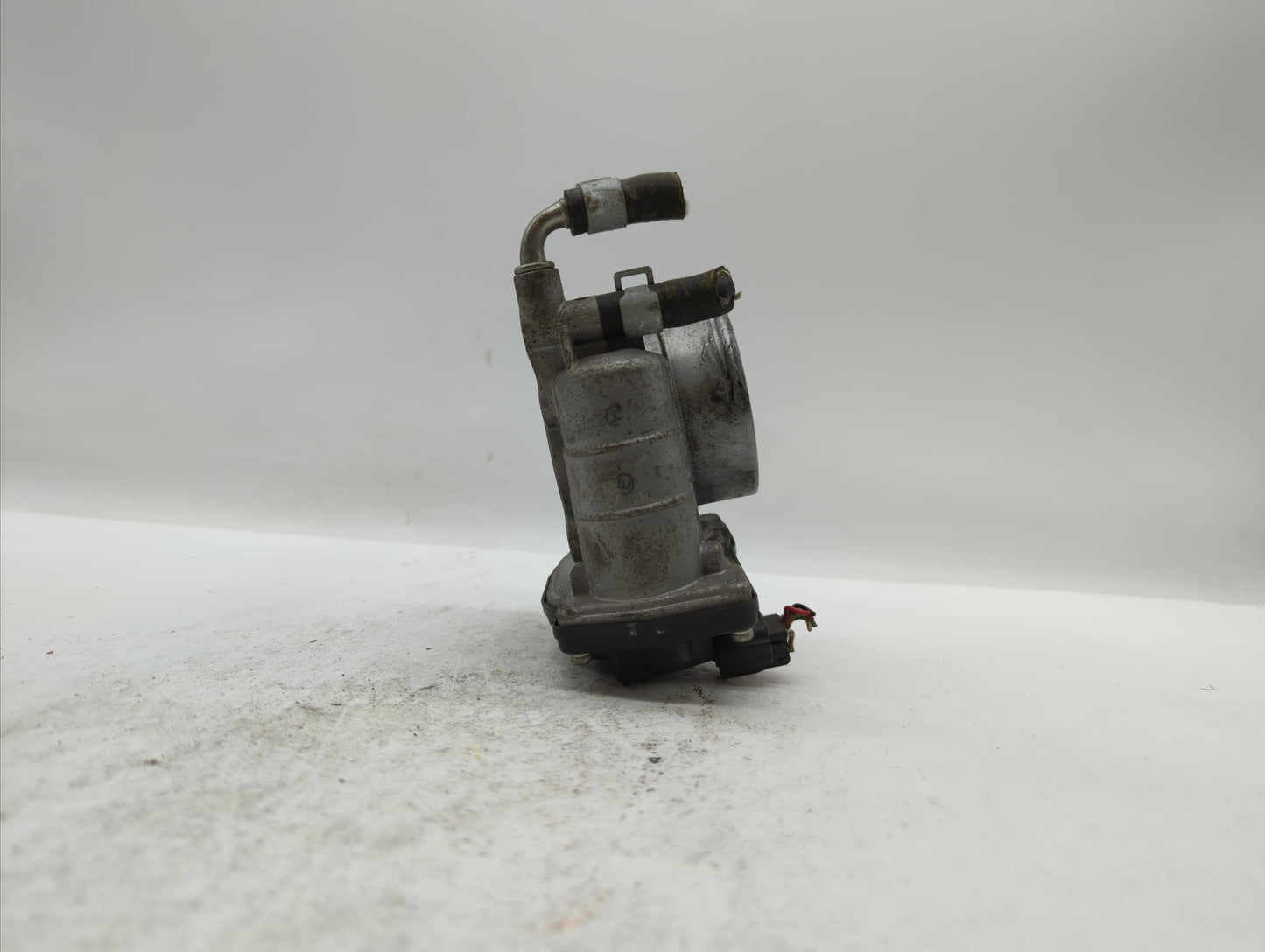 2007-2013 Nissan Altima Throttle Body P/N:RME60-15 Fits Fits 2007 2008 2009 2010 2011 2012 2013 OEM Used Auto Parts - Oemuse