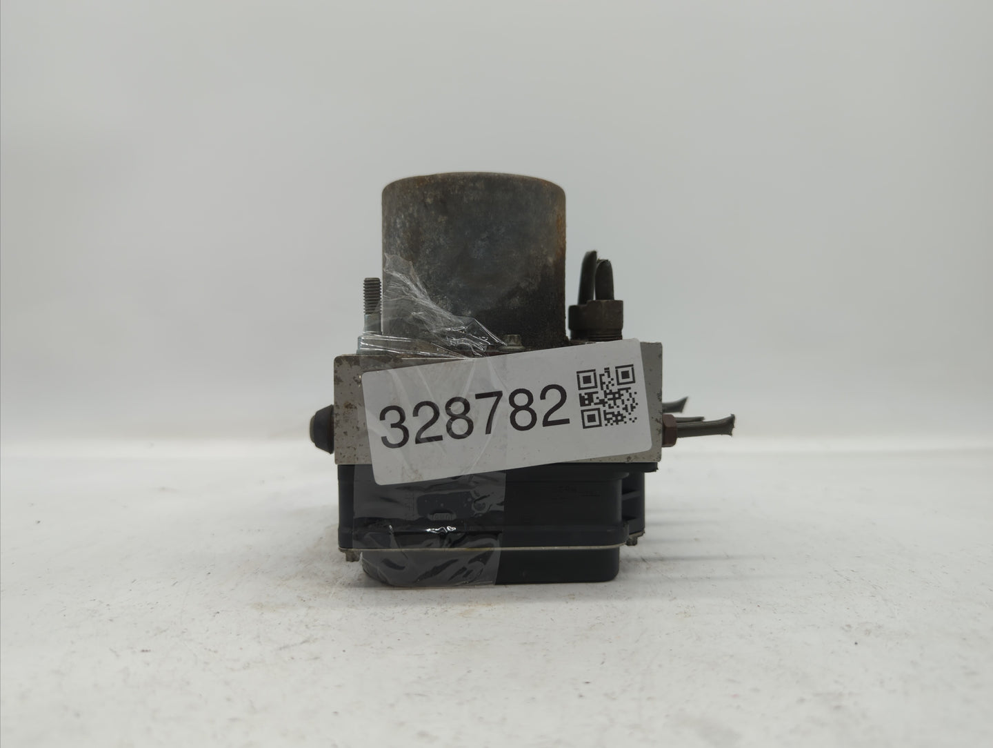 2011-2012 Nissan Altima ABS Pump Control Module Replacement P/N:47660 ZX65A 47660 JA30A, 47660 ZX60A Fits Fits 2011 2012 OEM