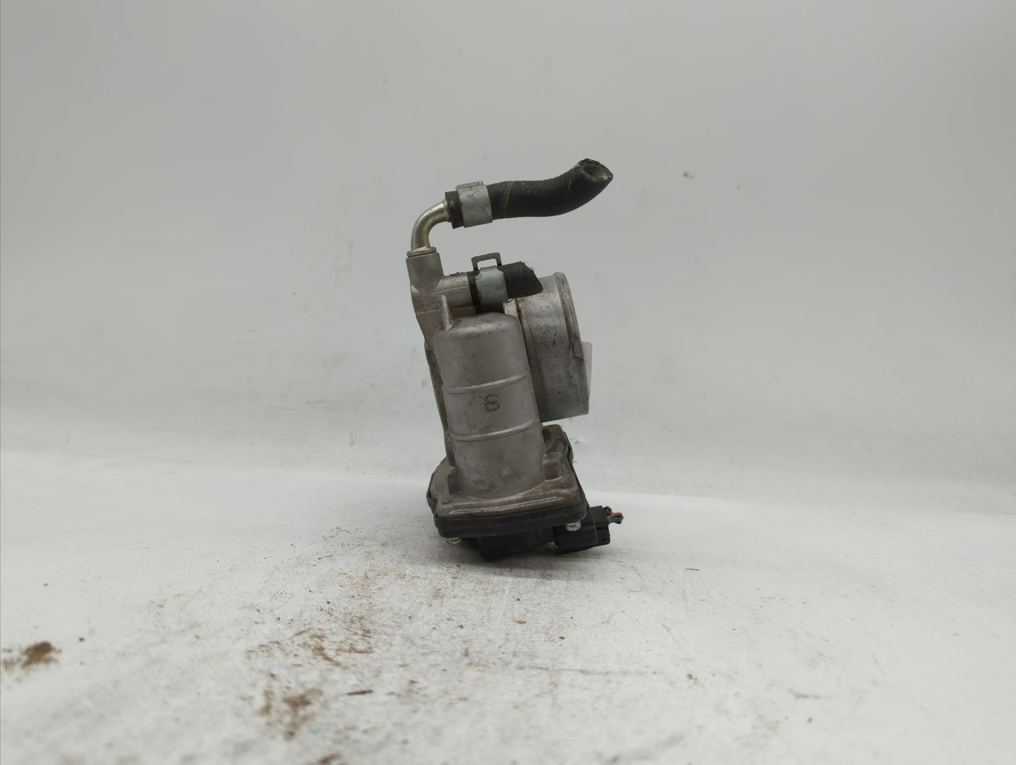 2007-2013 Nissan Altima Throttle Body P/N:526-01 RME60-15 Fits Fits 2007 2008 2009 2010 2011 2012 2013 OEM Used Auto Parts -