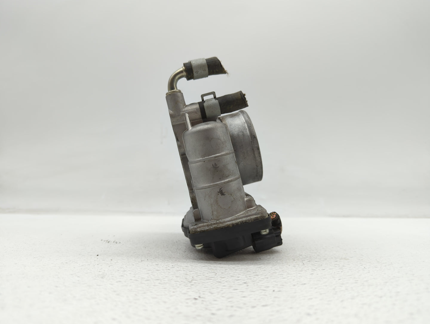 2007-2013 Nissan Altima Throttle Body P/N:526-01 RME60-15 Fits Fits 2007 2008 2009 2010 2011 2012 2013 OEM Used Auto Parts -