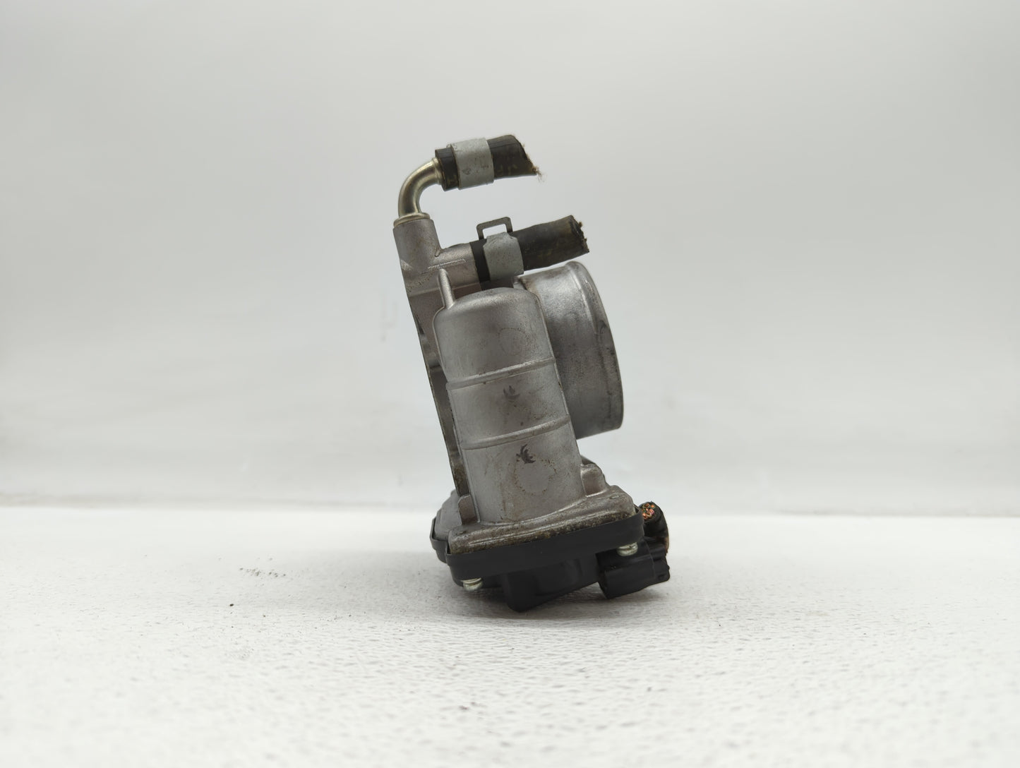 2007-2013 Nissan Altima Throttle Body P/N:526-01 RME60-15 Fits Fits 2007 2008 2009 2010 2011 2012 2013 OEM Used Auto Parts -