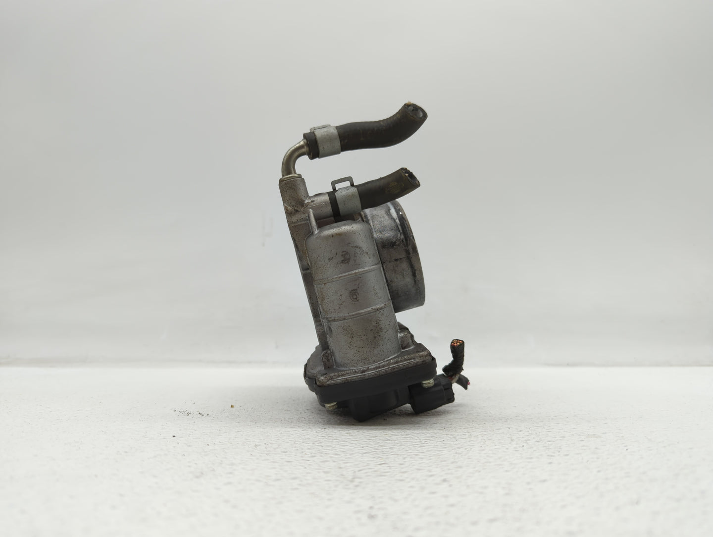 2007-2013 Nissan Altima Throttle Body P/N:526-01 RME60-15 Fits Fits 2007 2008 2009 2010 2011 2012 2013 OEM Used Auto Parts -