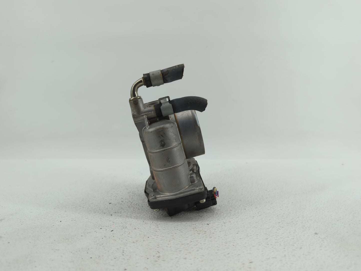 2007-2013 Nissan Altima Throttle Body P/N:RME60-16 526-01, RME60-15 Fits Fits 2007 2008 2009 2010 2011 2012 2013 OEM Used Au