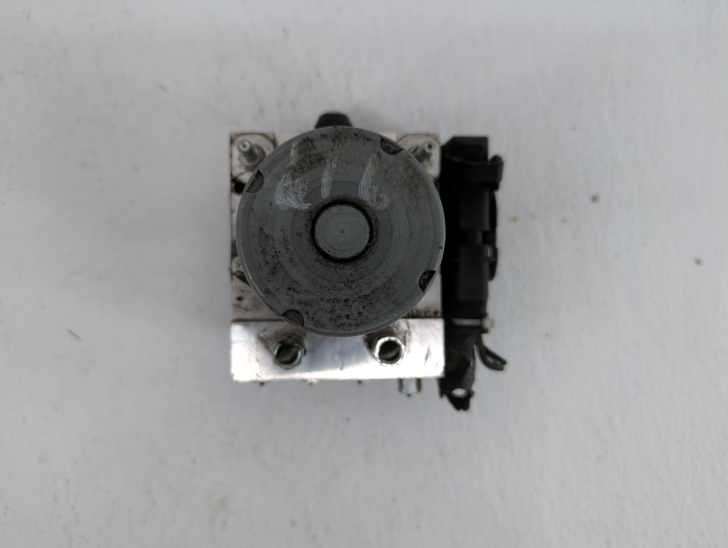 2011-2012 Nissan Altima ABS Pump Control Module Replacement P/N:265 251 446 AB 47660 ZX65A, 47660 JA30A Fits Fits 2011 2012 