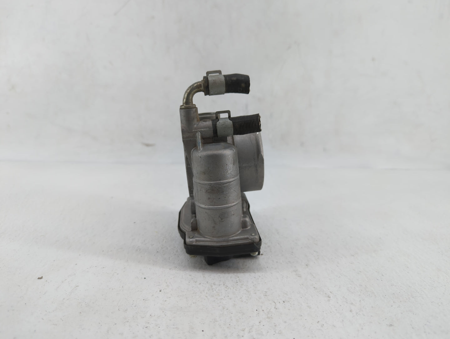 2007-2013 Nissan Altima Throttle Body P/N:526-01 RME60-15 Fits Fits 2007 2008 2009 2010 2011 2012 2013 OEM Used Auto Parts -