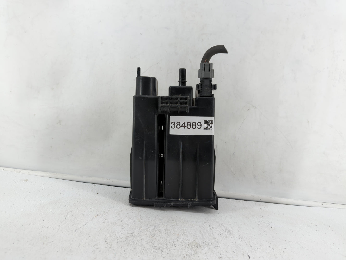 2011 Nissan Altima Fuel Vapor Charcoal Canister 384889 - Oemusedautoparts1.com