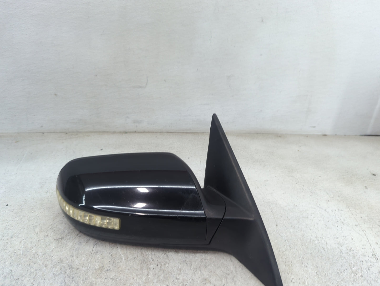 2010-2012 Nissan Altima Passenger Side View Mirror - Right Door Mirror OEM Used - Oemusedautoparts1.com