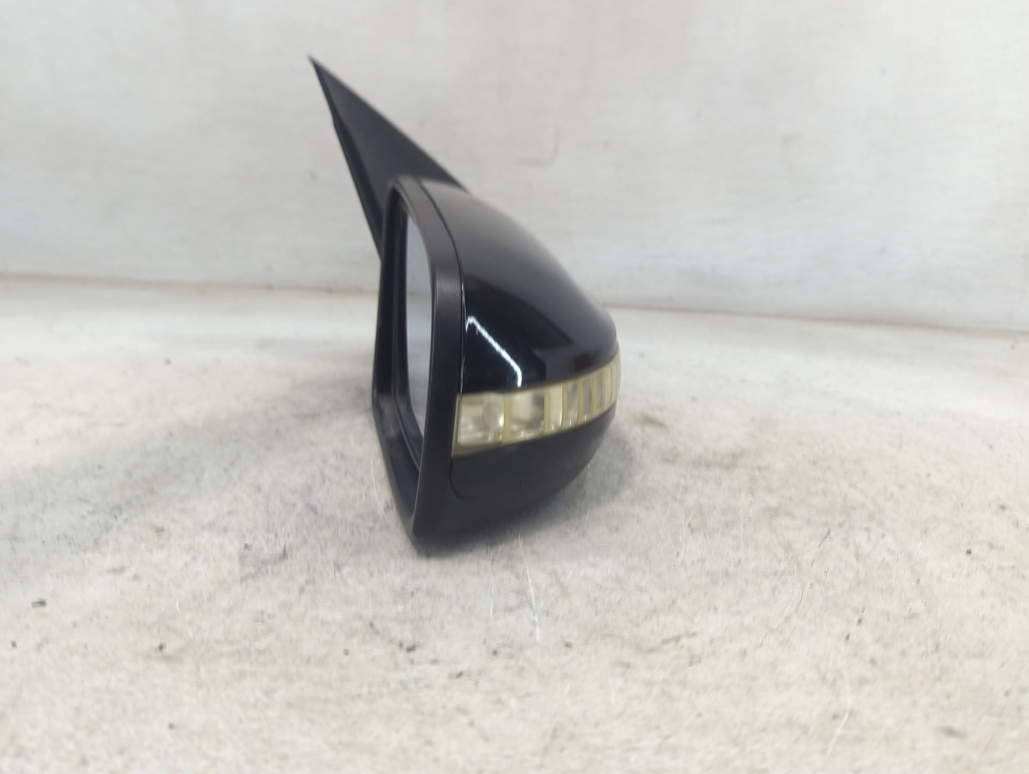 2010-2012 Nissan Altima Passenger Side View Mirror - Right Door Mirror OEM Used - Oemusedautoparts1.com