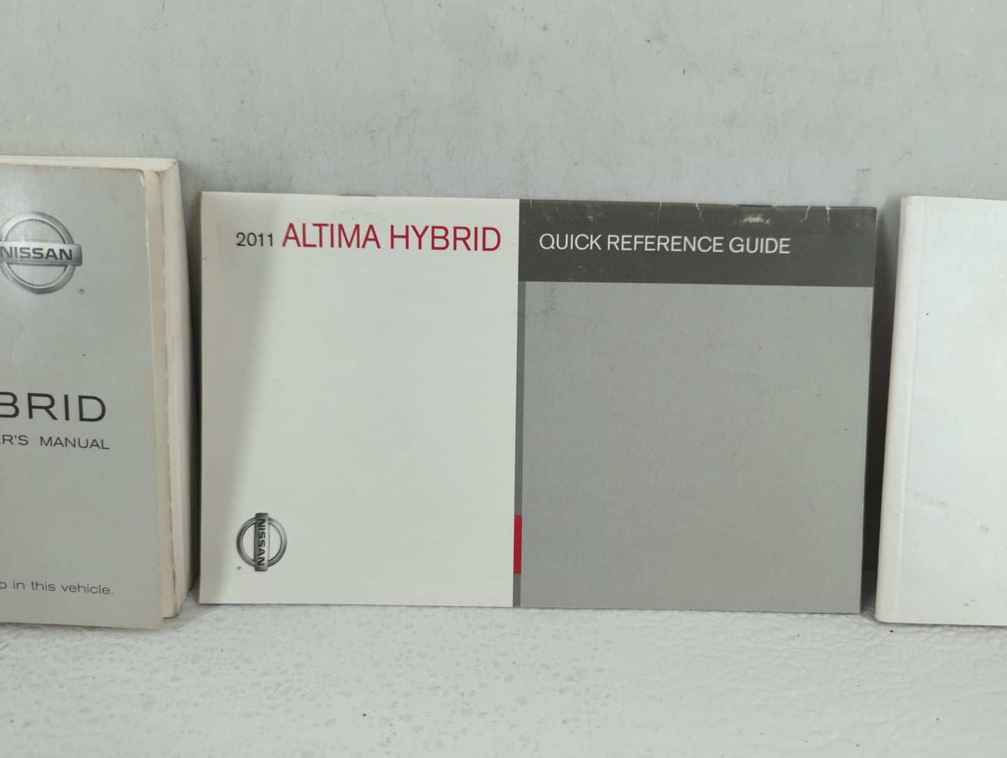 2011 Nissan Altima Owners Manual Book Guide OEM Used Auto Parts - Oemusedautoparts1.com