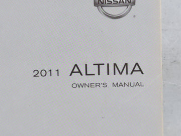 2011 Nissan Altima Owners Manual Book Guide P/N:OM1E-0L32U0 OEM Used Auto Parts