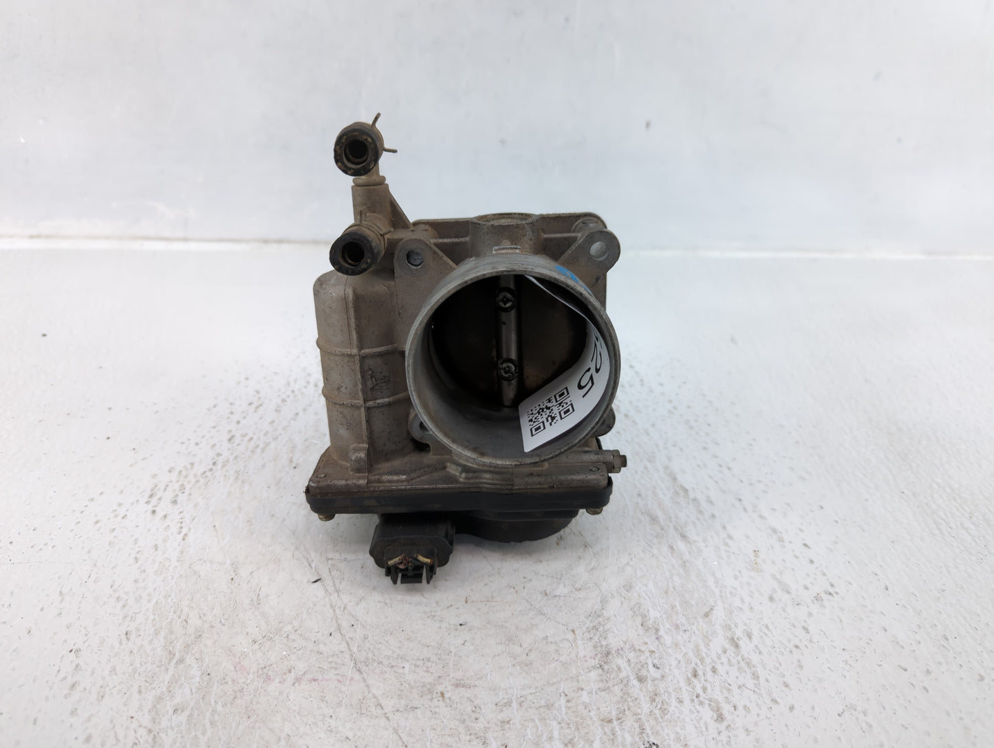 2007-2013 Nissan Altima Throttle Body P/N:RME60-15 Fits Fits 2007 2008 2009 2010 2011 2012 2013 OEM Used Auto Parts - Oemuse