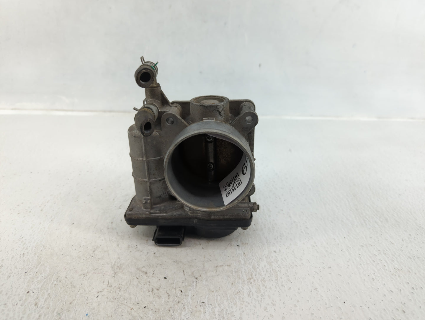 2007-2013 Nissan Altima Throttle Body P/N:RME60-15 Fits Fits 2007 2008 2009 2010 2011 2012 2013 OEM Used Auto Parts - Oemuse