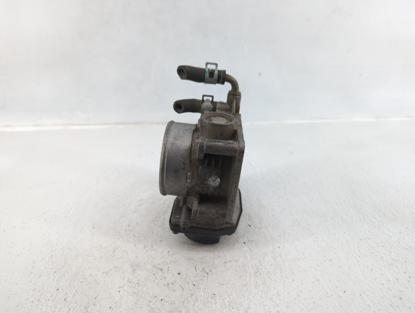 2007-2013 Nissan Altima Throttle Body P/N:RME60-15 Fits Fits 2007 2008 2009 2010 2011 2012 2013 OEM Used Auto Parts - Oemuse