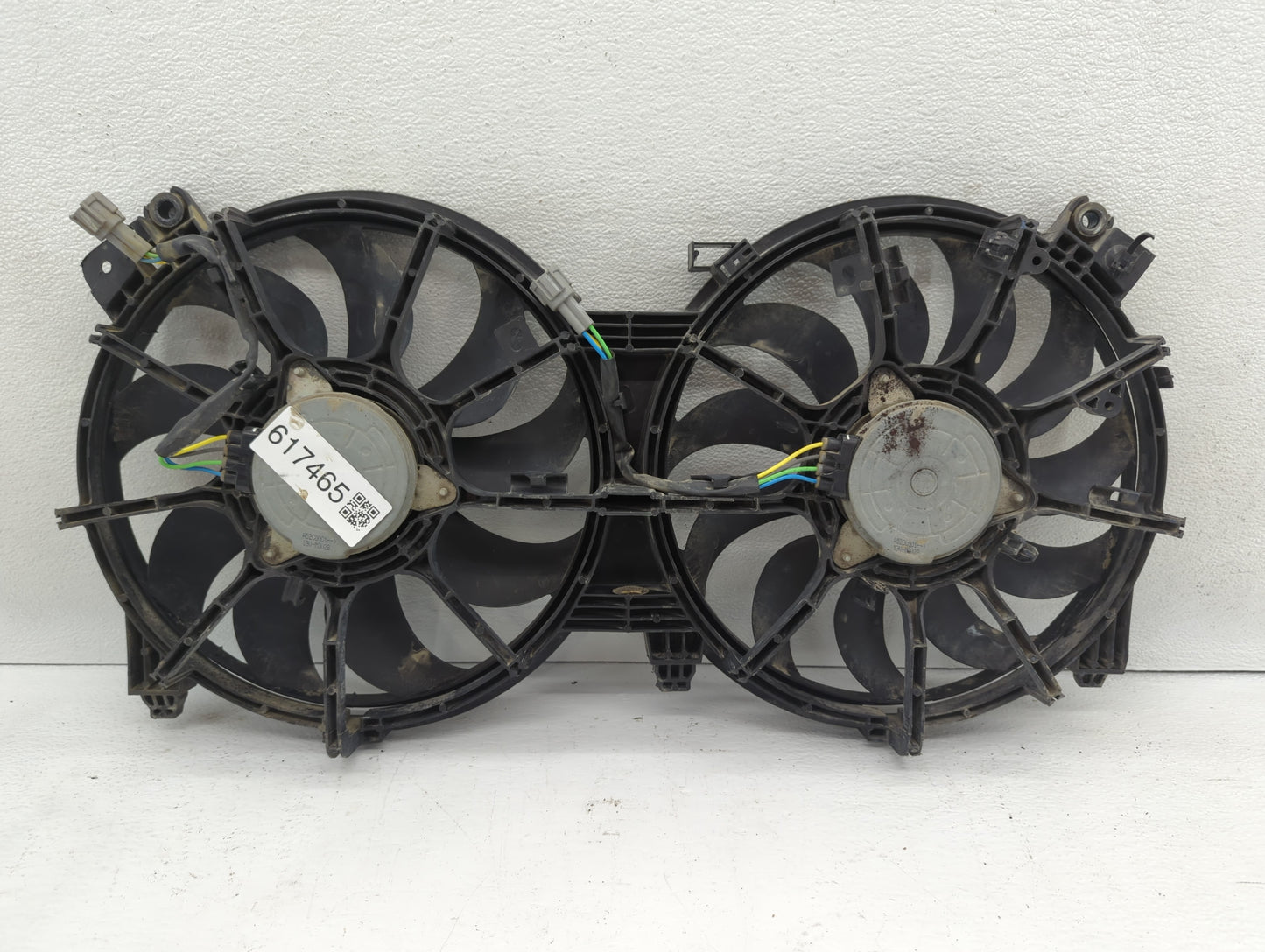 2007-2011 Nissan Altima Left Radiator Fan Motor Assembly 617465 - Oemusedautoparts1.com