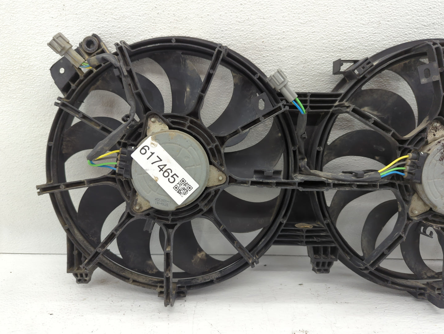 2007-2011 Nissan Altima Left Radiator Fan Motor Assembly 617465 - Oemusedautoparts1.com
