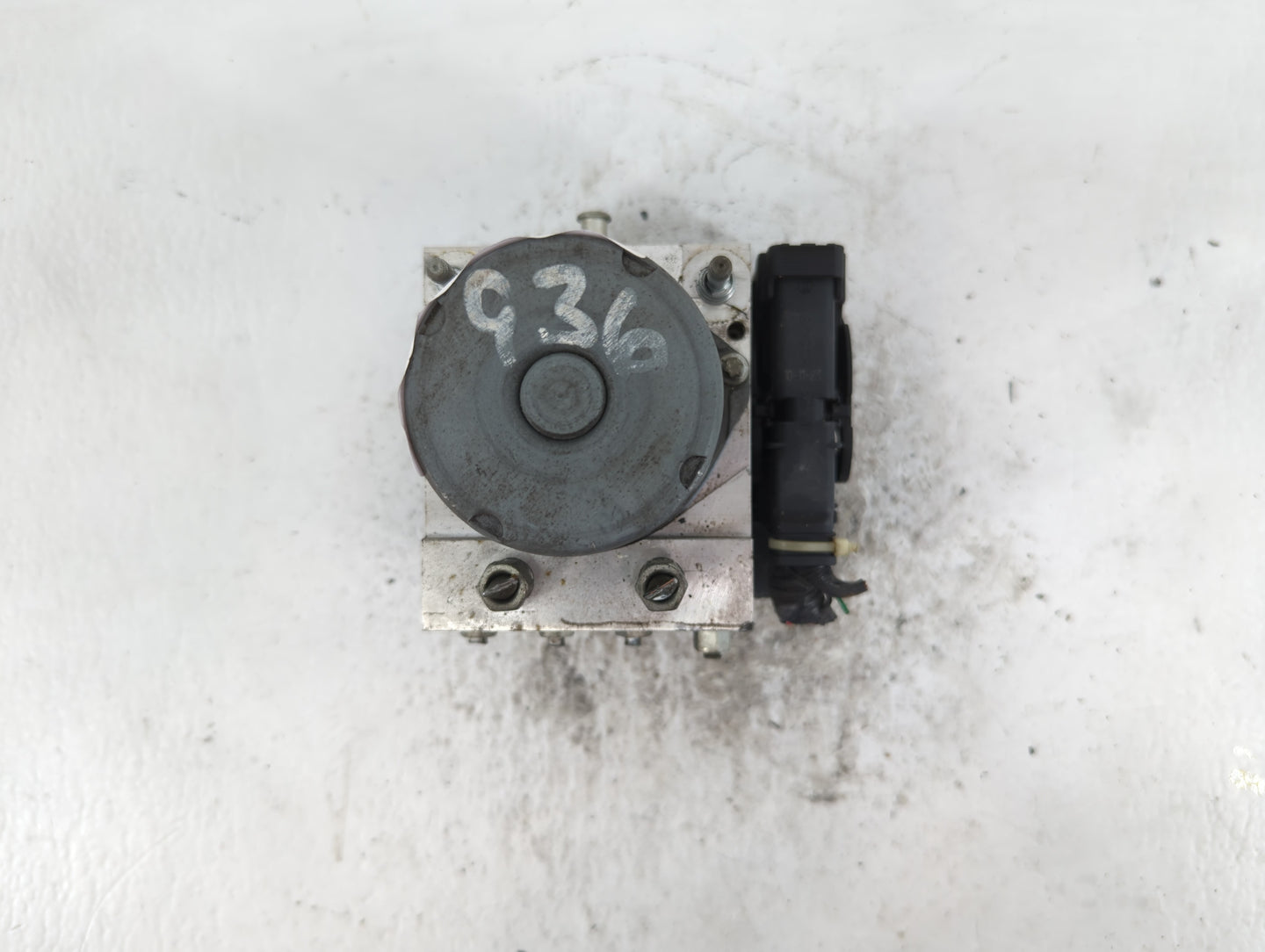 2011-2012 Nissan Altima ABS Pump Control Module Replacement P/N:0 265 251 446 AB 47660 ZX65A Fits Fits 2011 2012 OEM Used Au