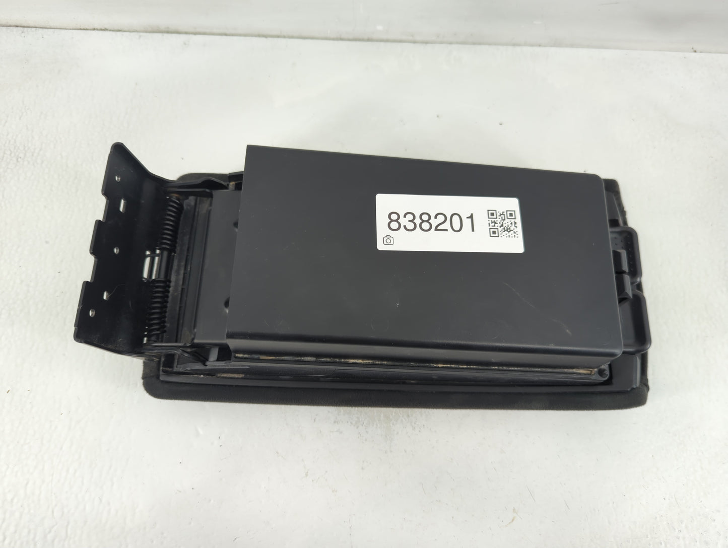 2011 Nissan Altima Center Console Armrest Cover Lid P/N:2388392 Fits OEM Used Auto Parts - Oemusedautoparts1.com