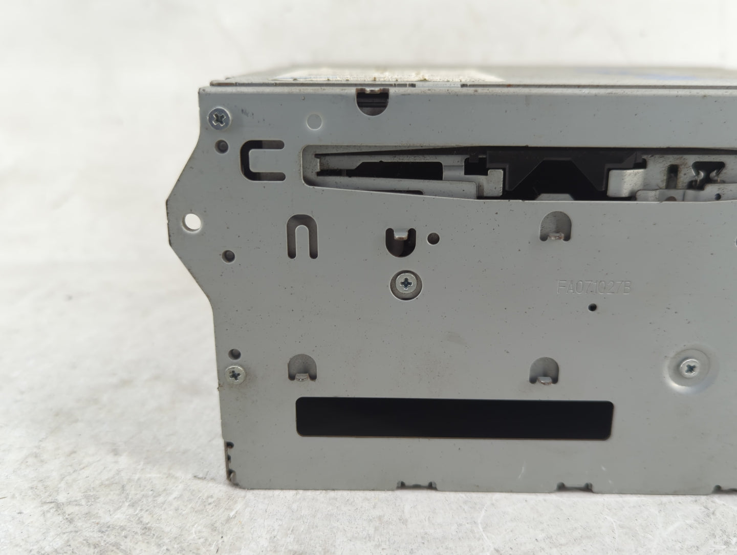 2008-2012 Nissan Armada Radio AM FM Cd Player Receiver Replacement Fits Fits 2008 2009 2010 2011 2012 OEM Used Auto Parts - 