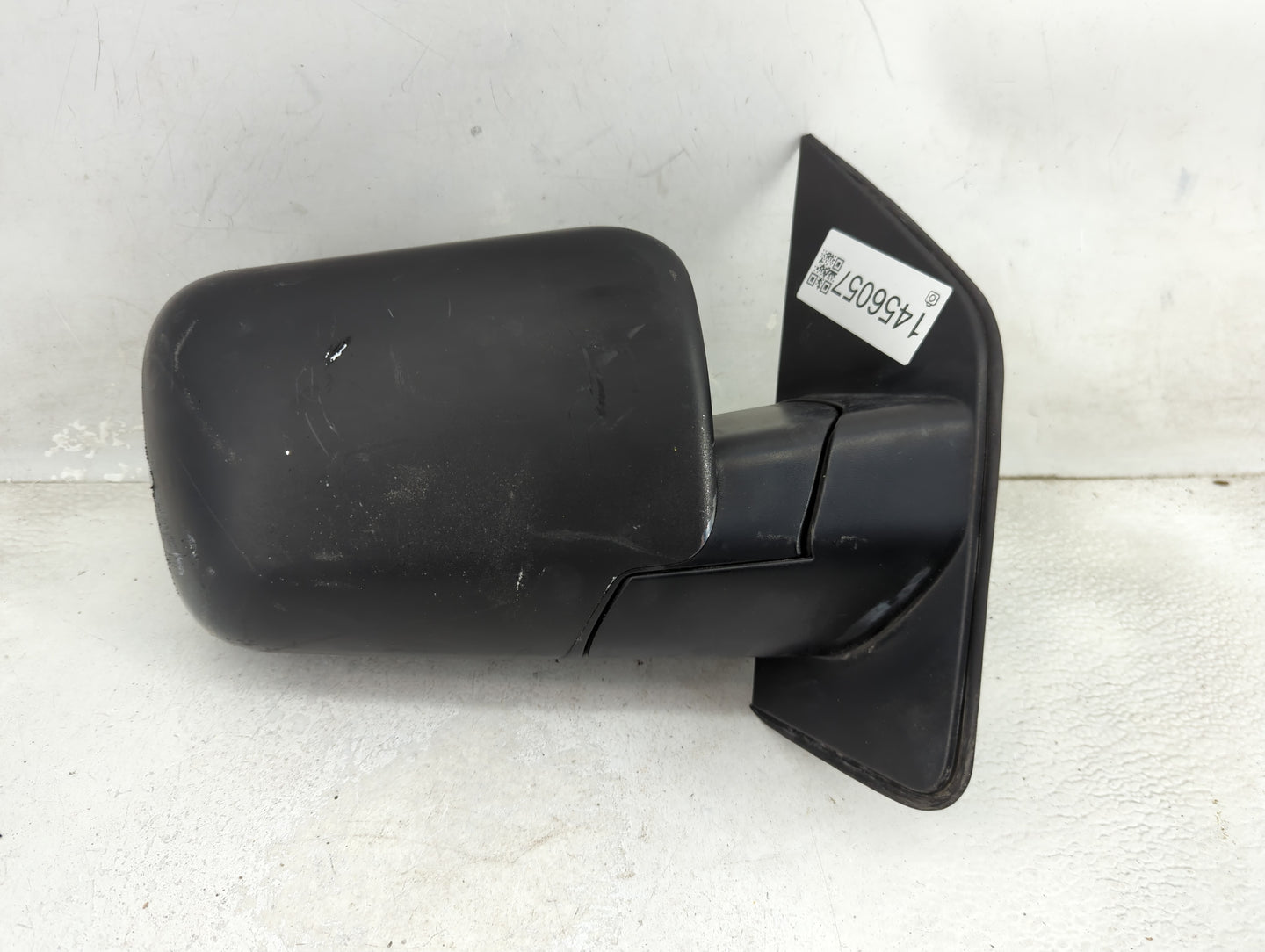 2005-2015 Nissan Armada Passenger Side View Mirror - Right Door Mirror OEM Used - Oemusedautoparts1.com
