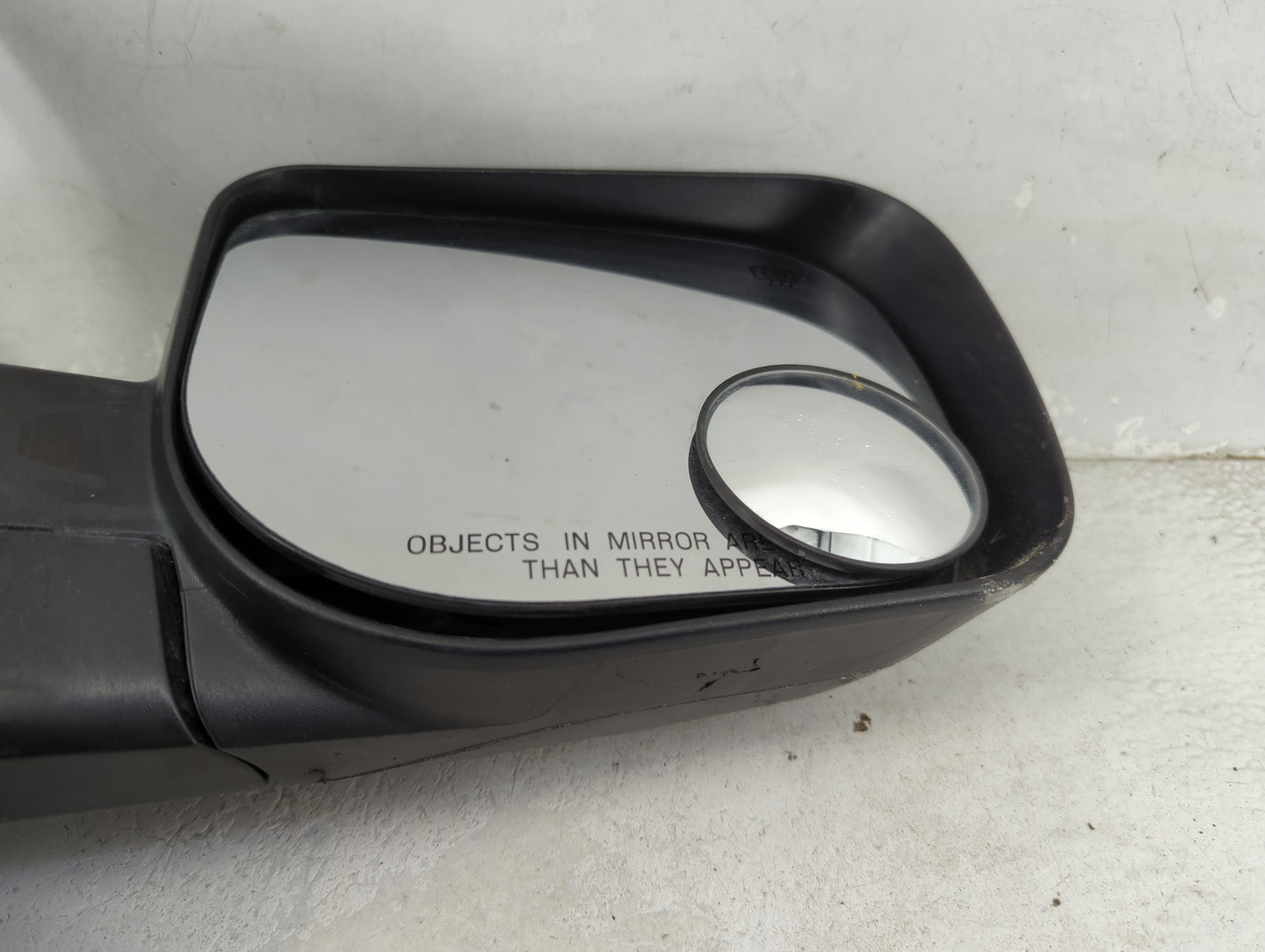 2005-2015 Nissan Armada Passenger Side View Mirror - Right Door Mirror OEM Used - Oemusedautoparts1.com