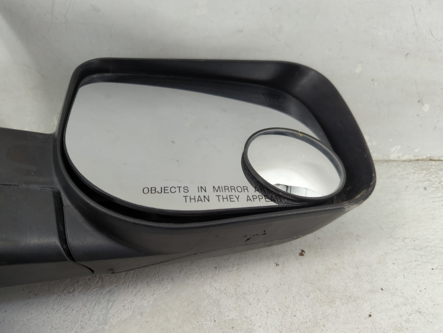 2005-2015 Nissan Armada Passenger Side View Mirror - Right Door Mirror OEM Used - Oemusedautoparts1.com