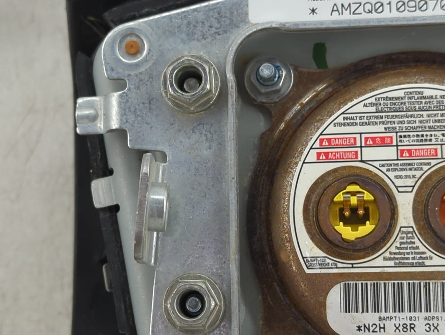 2011 Nissan Armada Air Bag Driver Left Steering Wheel Mounted 1458660 - Oemusedautoparts1.com