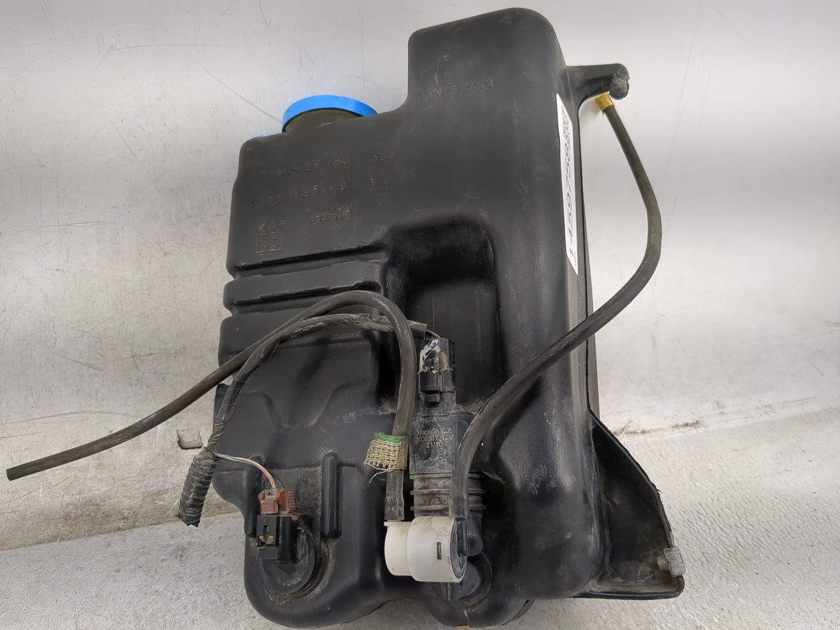 2005-2015 Nissan Armada Windshield Washer Fluid Reservoir Bottle Oem 1459758 - Oemusedautoparts1.com
