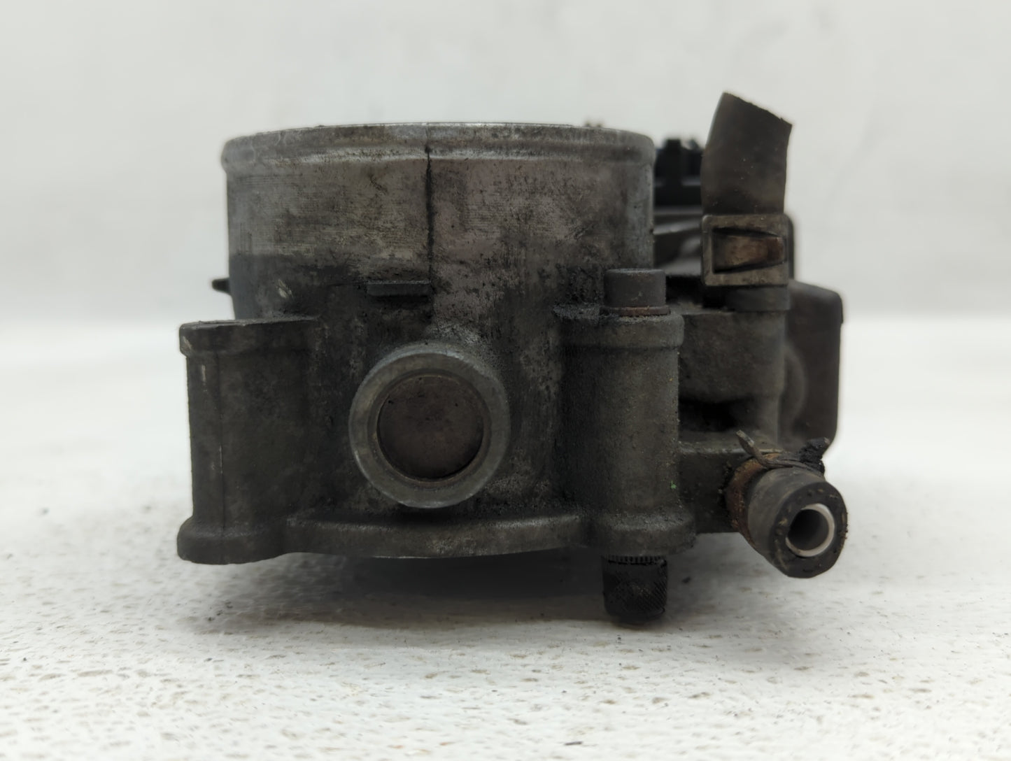 2005-2012 Nissan Armada Throttle Body P/N:16119 7S000 16119 7S000 A Fits OEM Used Auto Parts - Oemusedautoparts1.com