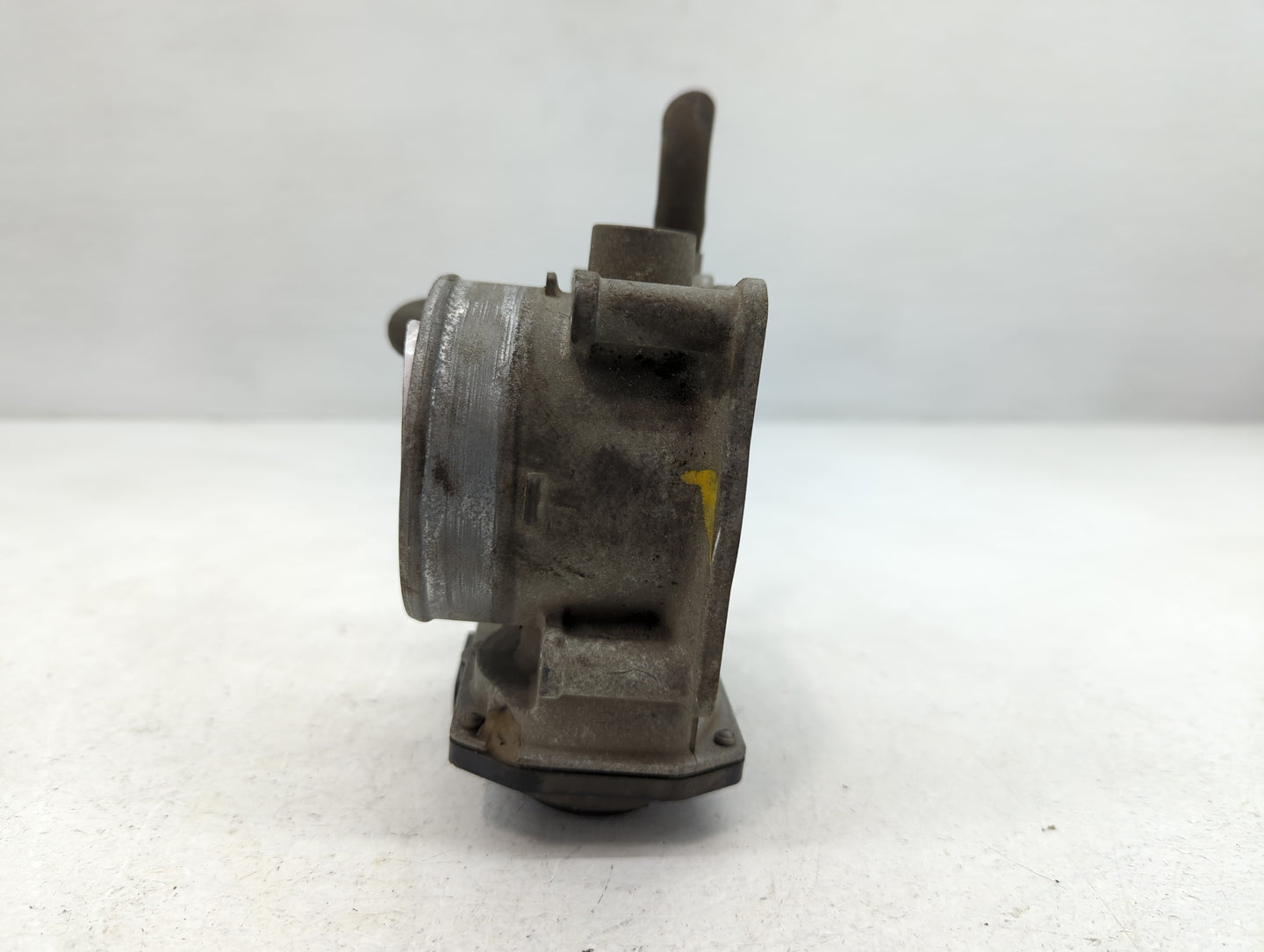 2005-2012 Nissan Armada Throttle Body P/N:3L16 00774 16119 7S000 Fits Fits 2004 2005 2006 2007 2008 2009 2010 2011 2012 2013
