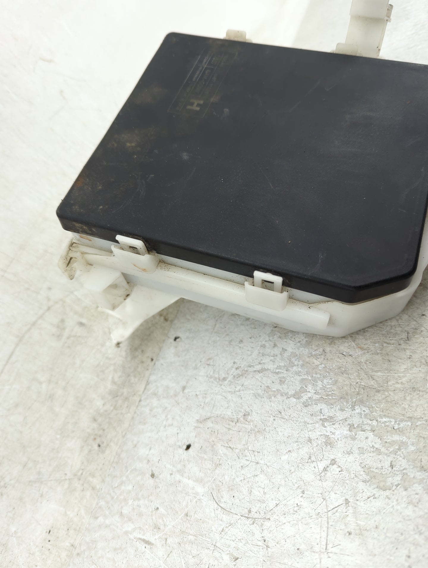 2009-2014 Nissan Cube Fusebox Fuse Box Panel Relay Module Fits Fits 2009 2010 2011 2012 2013 2014 OEM Used Auto Parts - Oemu