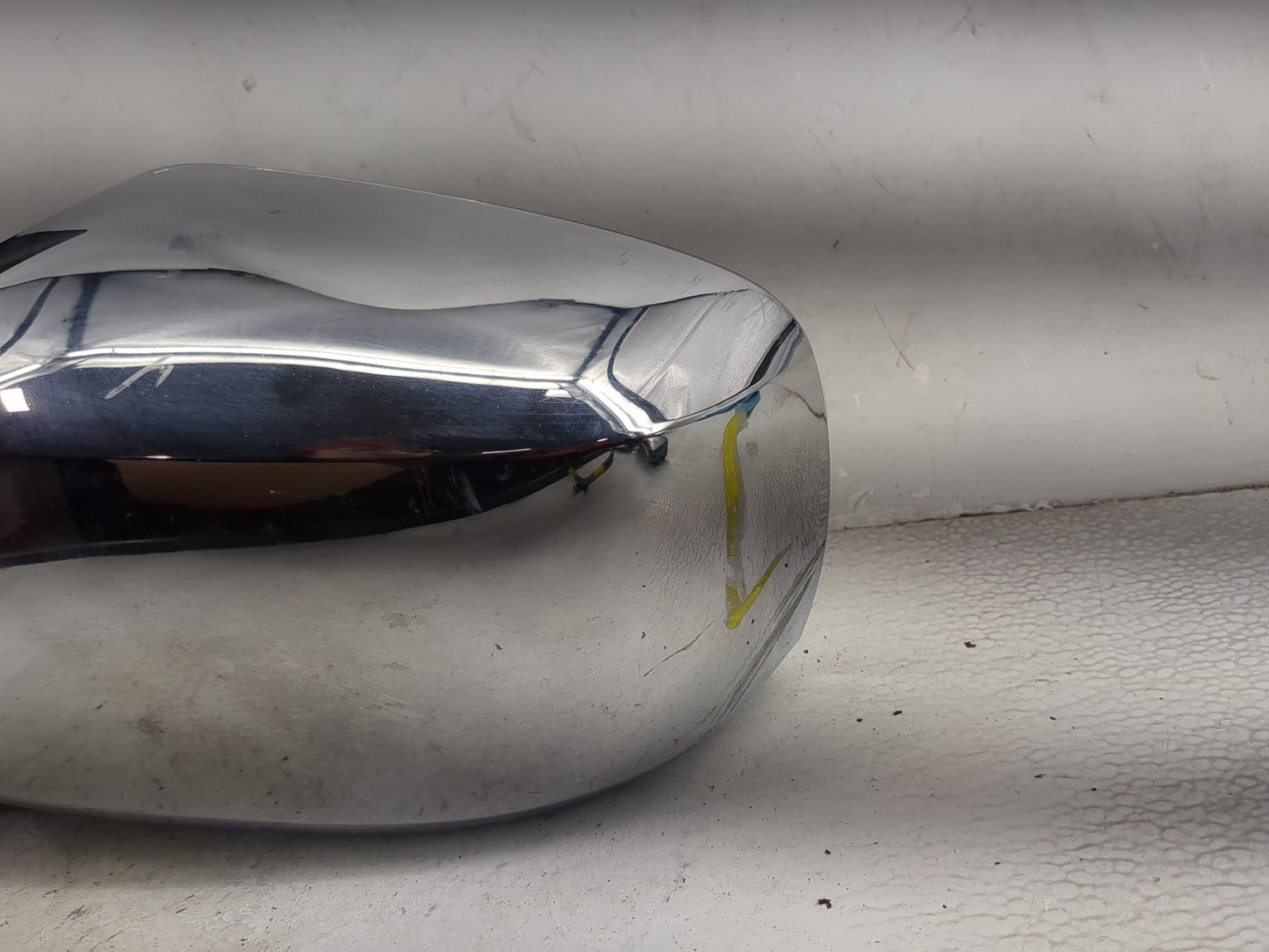2010-2019 Nissan Frontier Driver Side View Mirror - Left Door Mirror OEM Used - Oemusedautoparts1.com