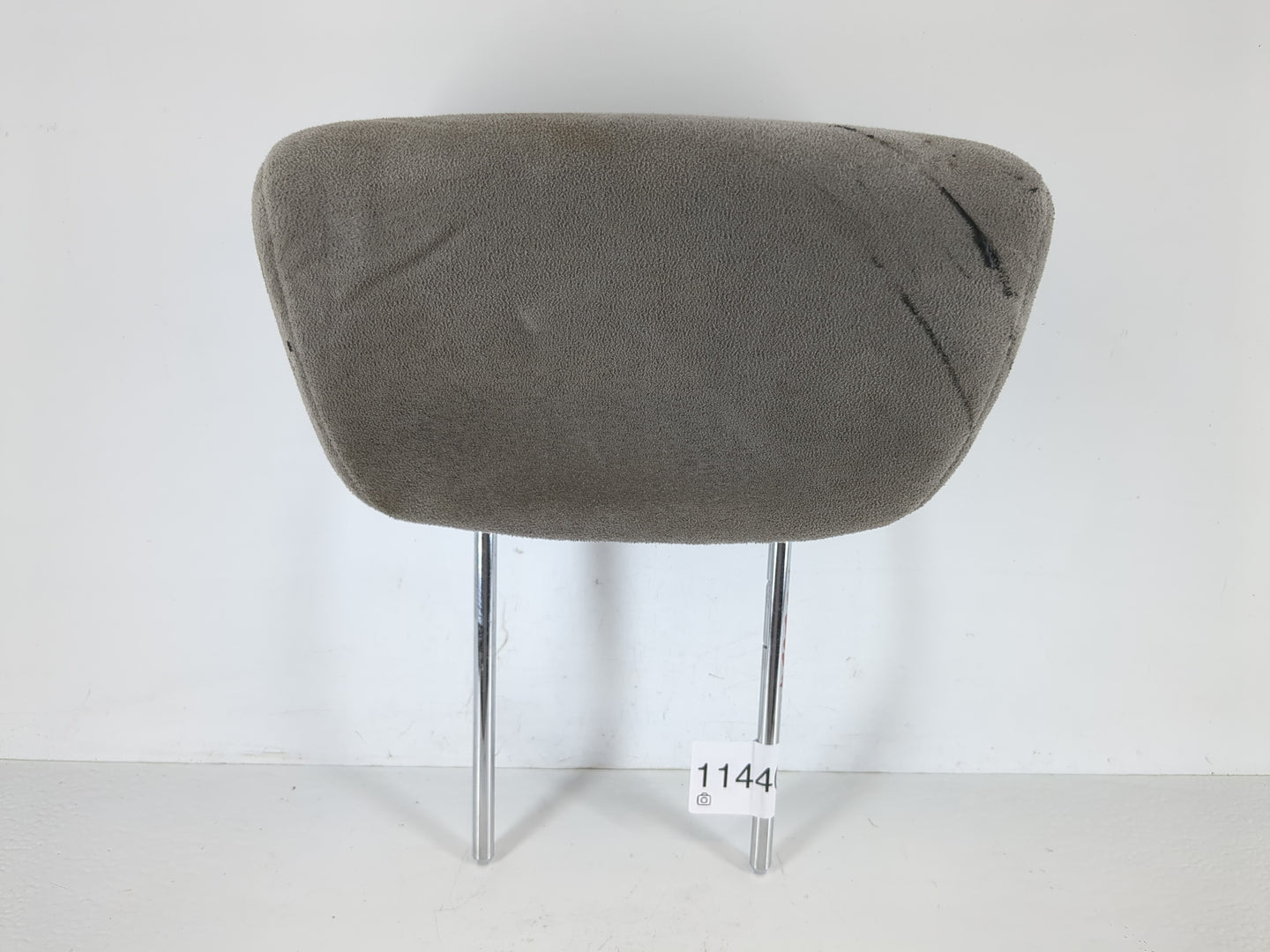 2011-2015 Nissan Juke Headrest Head Rest Rear Center Seat Fits Fits 2011 2012 2013 2014 2015 OEM Used Auto Parts - Oemusedau