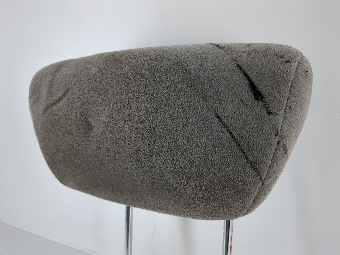 2011-2015 Nissan Juke Headrest Head Rest Rear Center Seat Fits Fits 2011 2012 2013 2014 2015 OEM Used Auto Parts - Oemusedau