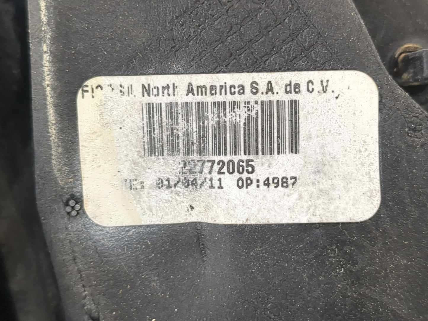 2011-2012 Nissan Juke Passenger Side View Mirror - Right Door Mirror OEM Used - Oemusedautoparts1.com