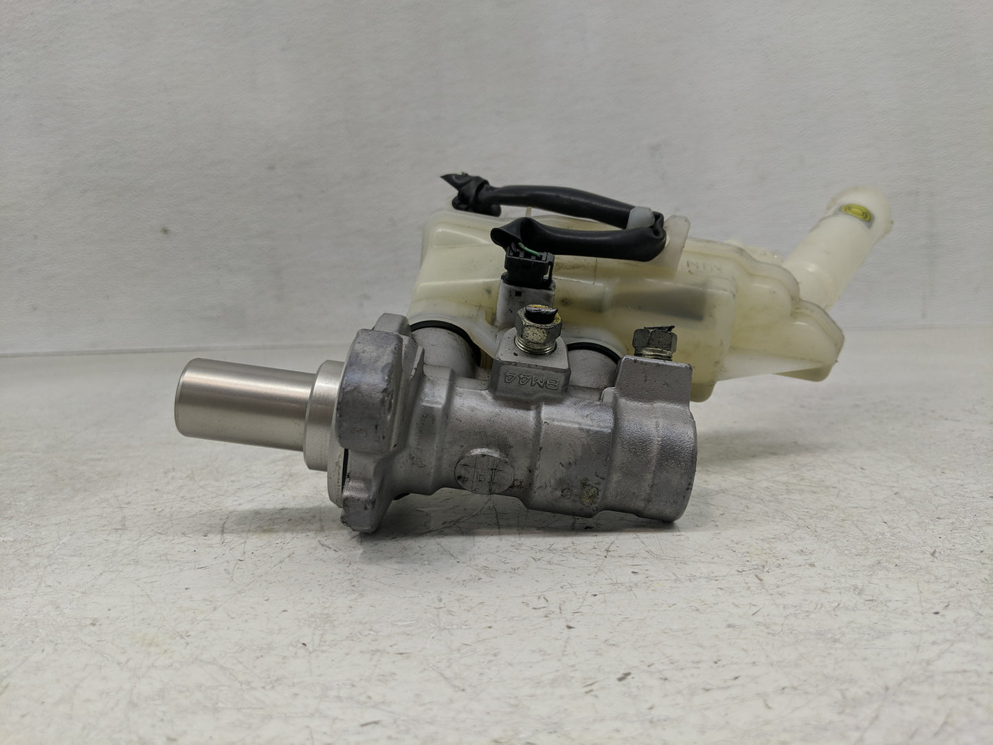 2011-2017 Nissan Juke Brake Master Cylinder - Oemusedautoparts1.com