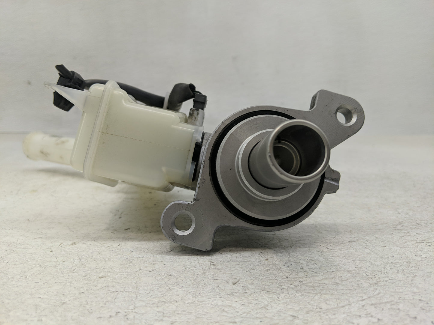 2011-2017 Nissan Juke Brake Master Cylinder - Oemusedautoparts1.com