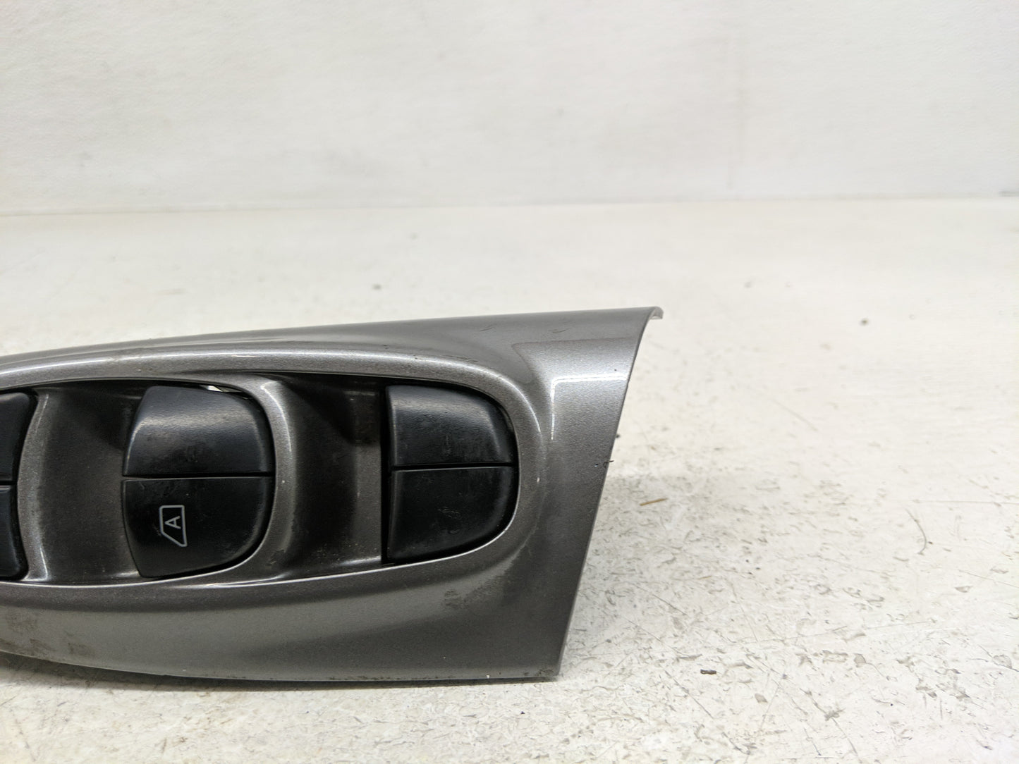 2011-2017 Nissan Juke Master Power Window Switch Replacement Driver Side Left P/N:25401 1KA0A Fits OEM Used Auto Parts - Oem