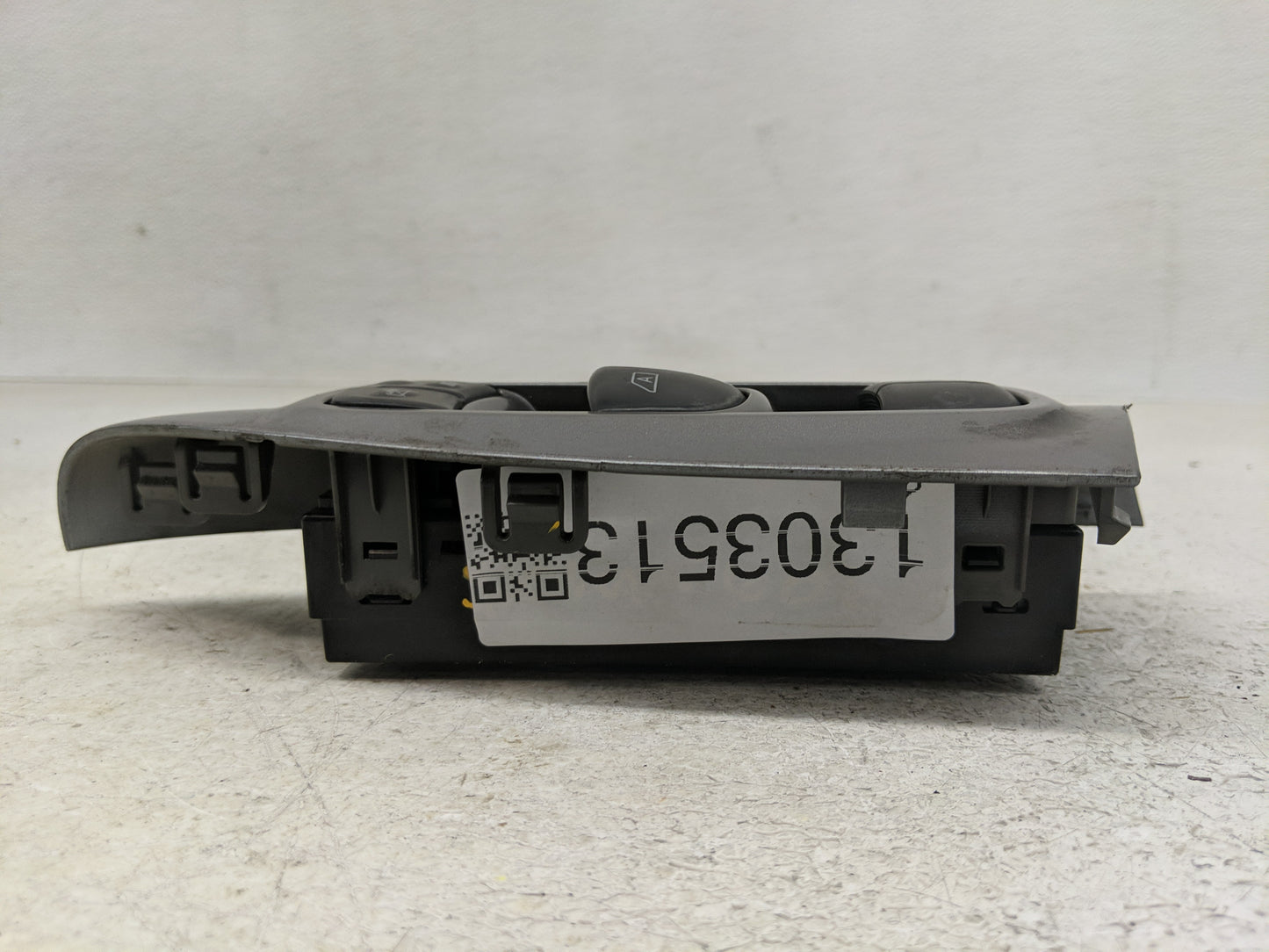 2011-2017 Nissan Juke Master Power Window Switch Replacement Driver Side Left P/N:25401 1KA0A Fits OEM Used Auto Parts - Oem