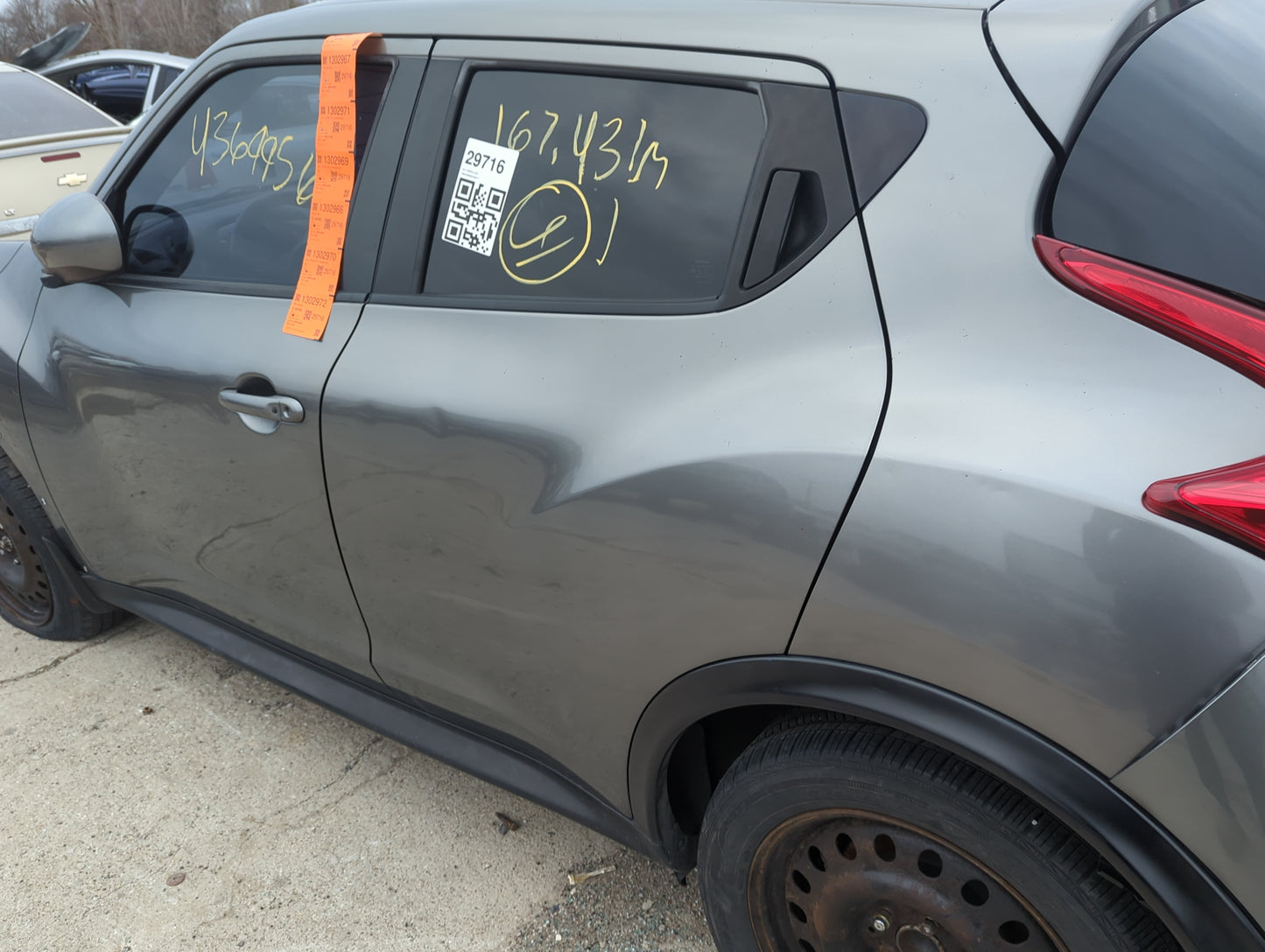 2011-2012 Nissan Juke Driver Rear Door Oem - Oemusedautoparts1.com