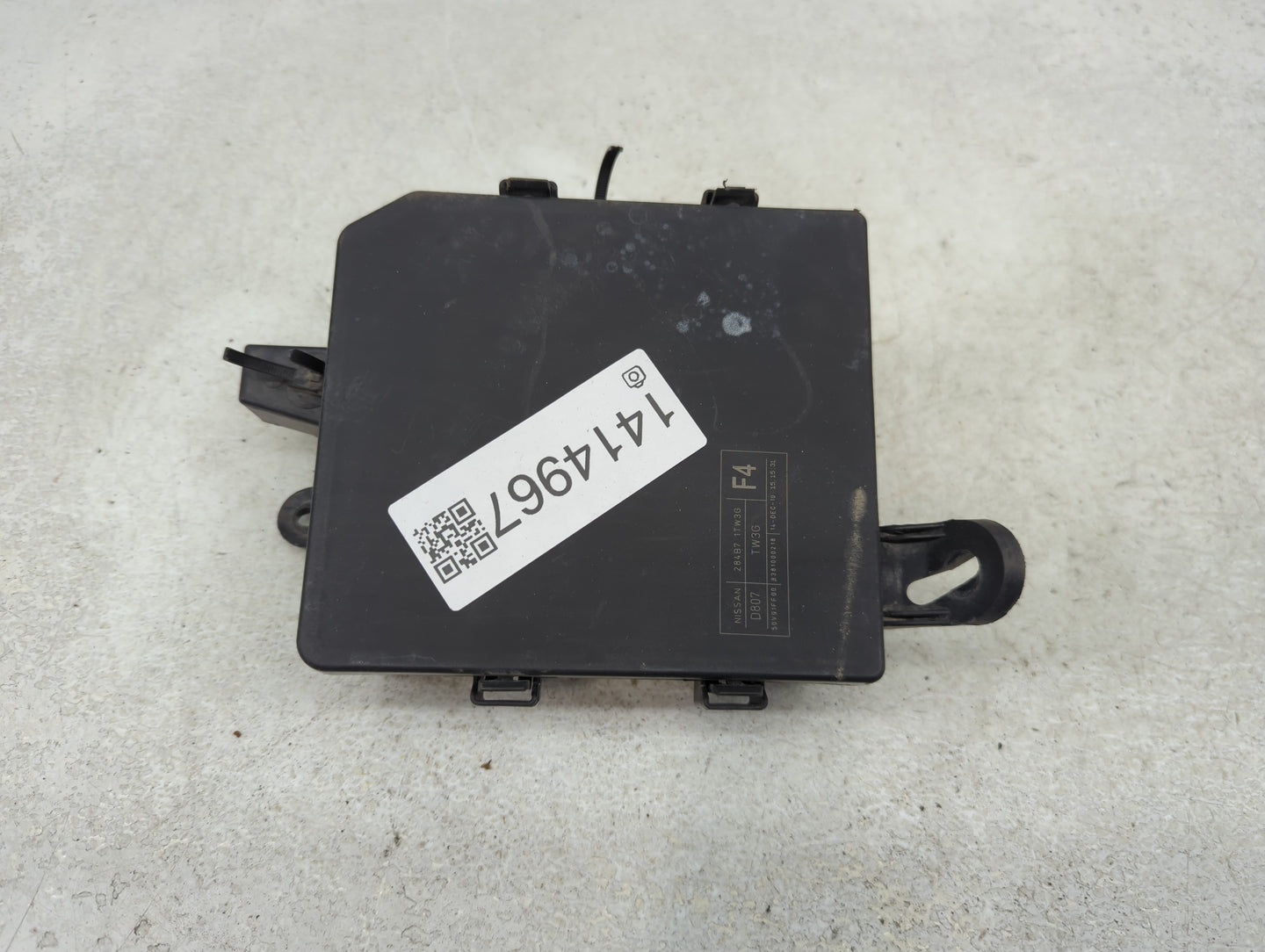 2011-2017 Nissan Juke Fusebox Fuse Box Panel Relay Module P/N:7154-7223-30 Fits Fits 2011 2012 2013 2014 2015 2016 2017 OEM 