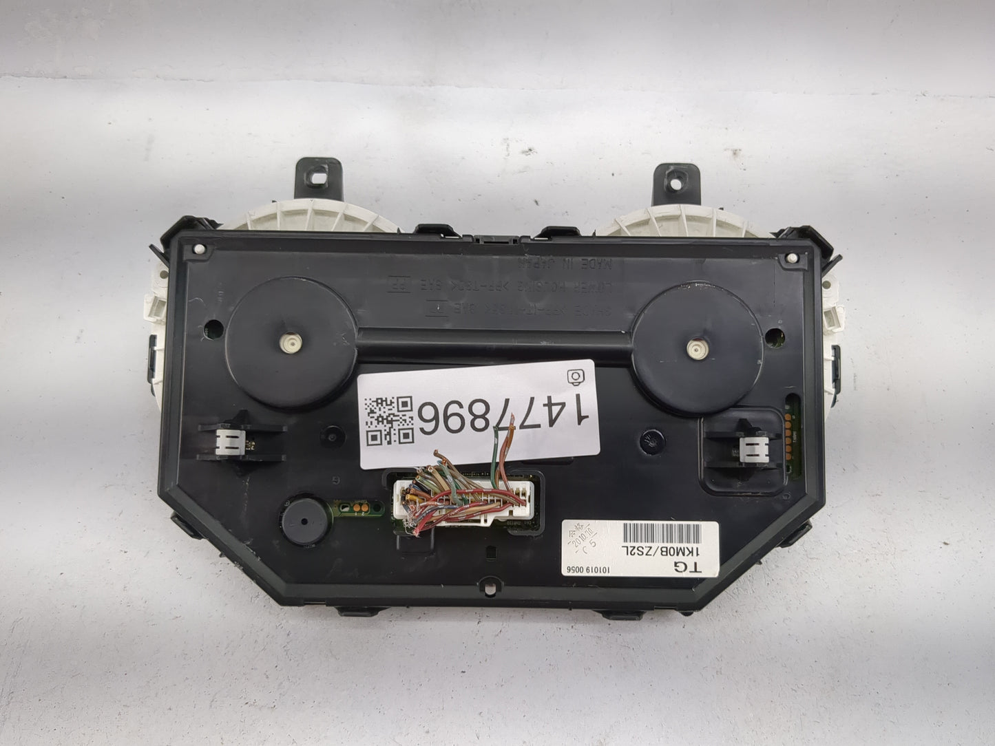 2011 Nissan Juke Instrument Cluster Speedometer Gauges P/N:1KM0B/ZS2L 101019 0056 Miles: Fits OEM Used Auto Parts - Oemuseda