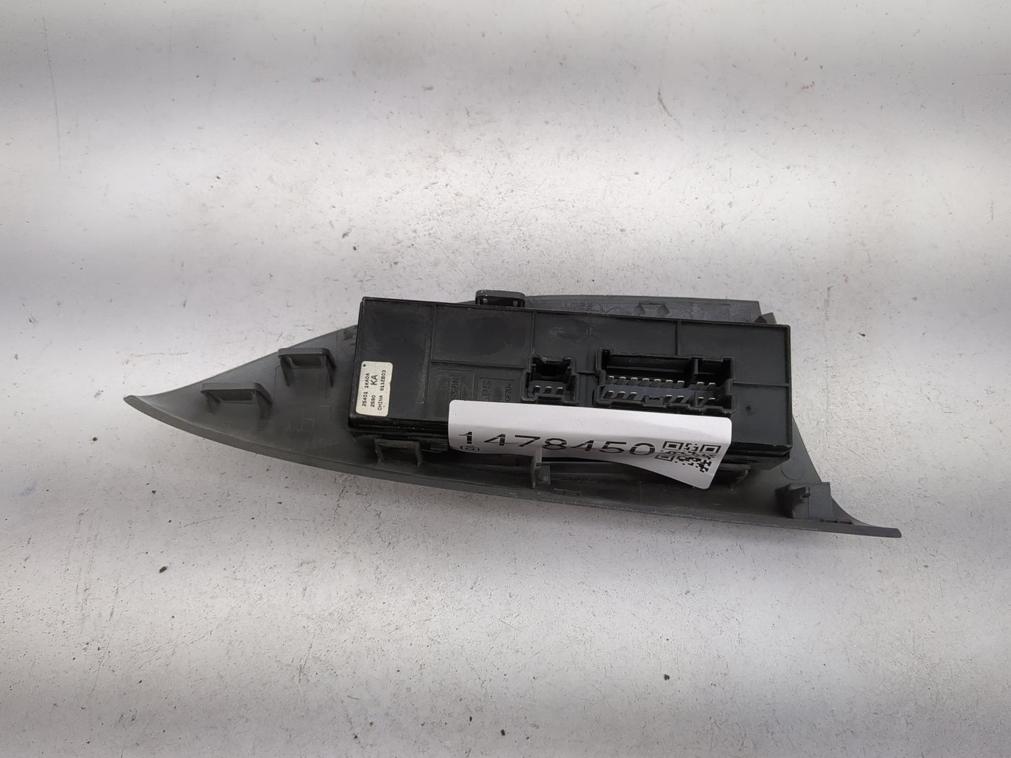 2011-2017 Nissan Juke Master Power Window Switch Replacement Driver Side Left P/N:25401 1KA0A Fits OEM Used Auto Parts - Oem