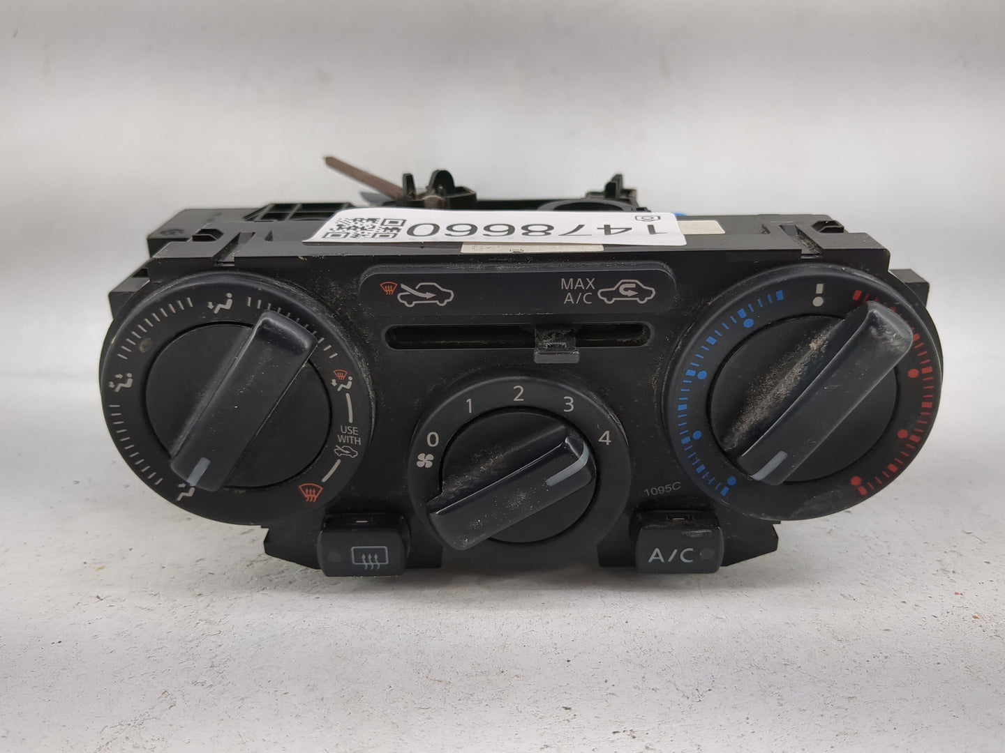 2011 Nissan Juke Climate Control Module Temperature AC/Heater Replacement P/N:1095C Fits OEM Used Auto Parts - Oemusedautopa