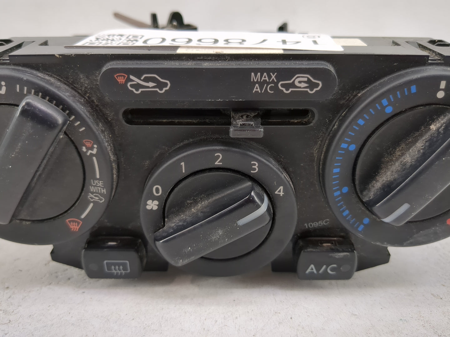2011 Nissan Juke Climate Control Module Temperature AC/Heater Replacement P/N:1095C Fits OEM Used Auto Parts - Oemusedautopa