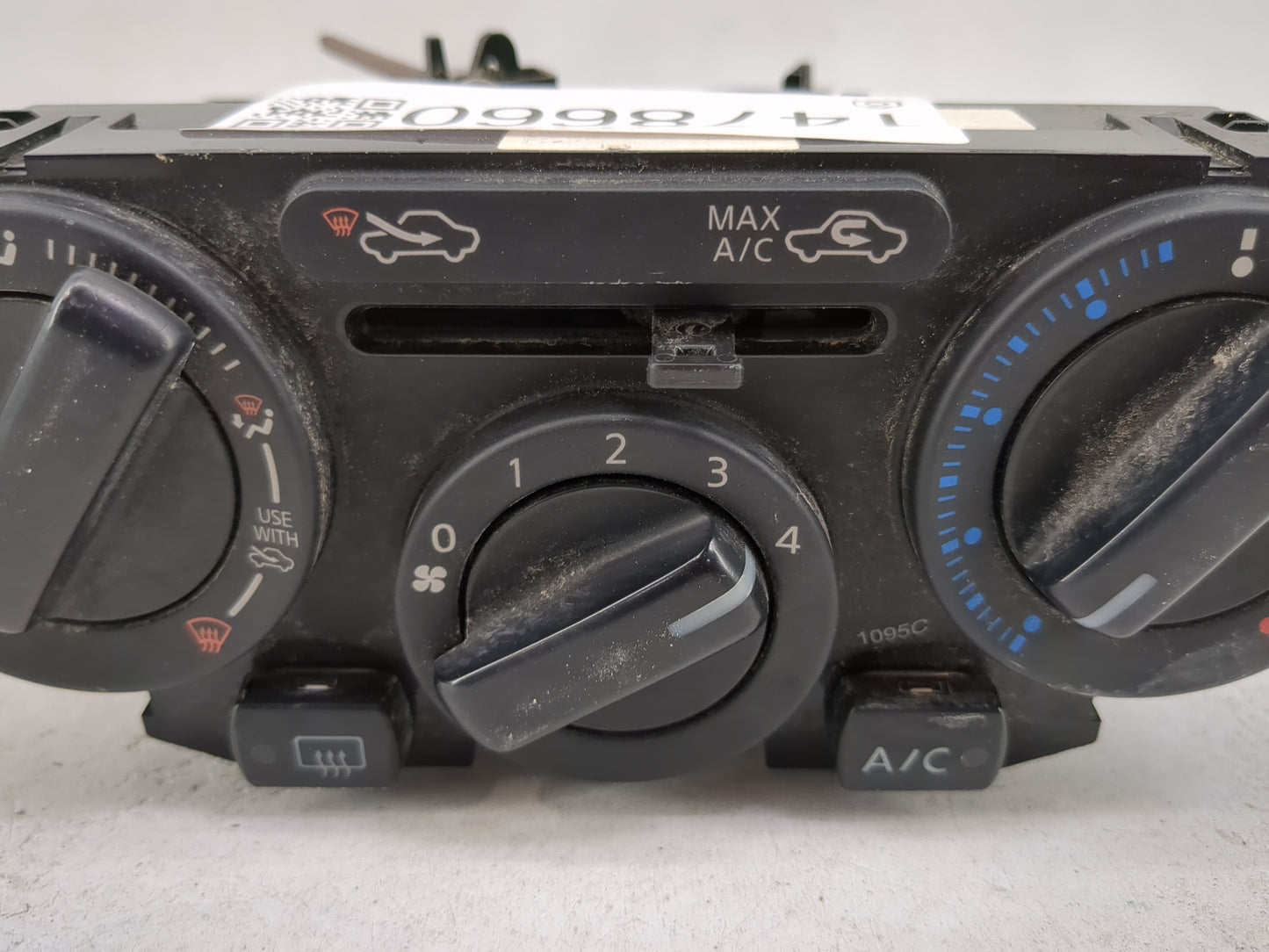 2011 Nissan Juke Climate Control Module Temperature AC/Heater Replacement P/N:1095C Fits OEM Used Auto Parts - Oemusedautopa