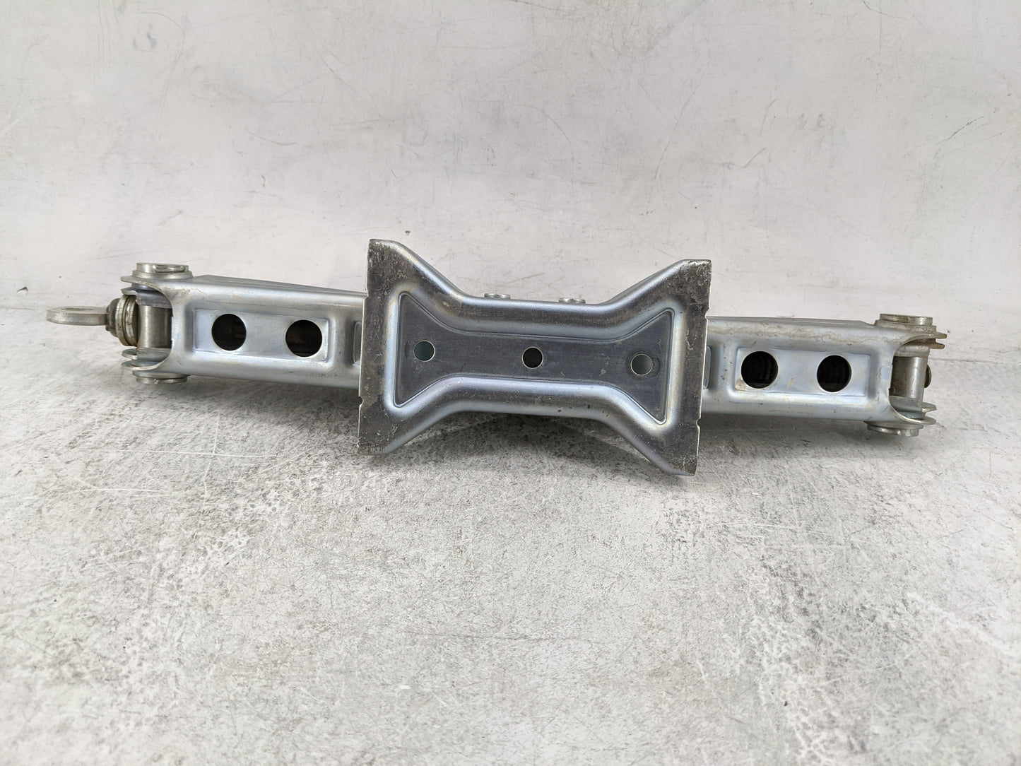 2011 Nissan Juke Spare Scissor Car Jack 1480186 - Oemusedautoparts1.com