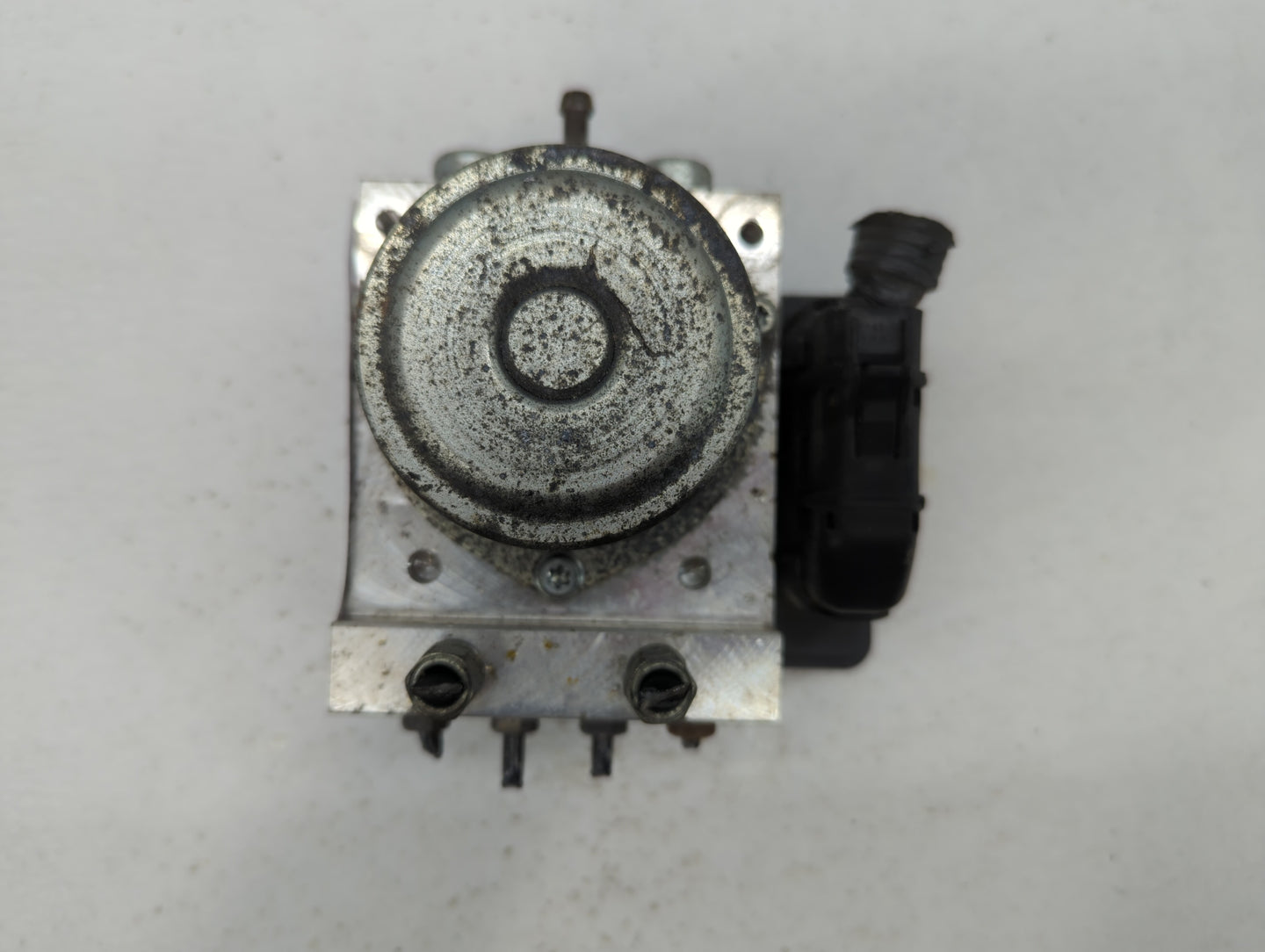 2011 Nissan Juke ABS Pump Control Module Replacement P/N:47660 1KC3A TD8405 Fits OEM Used Auto Parts - Oemusedautoparts1.com
